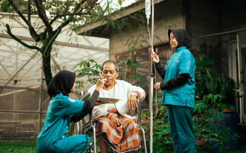 Perawatan-Lansia Perawatan-Lansia